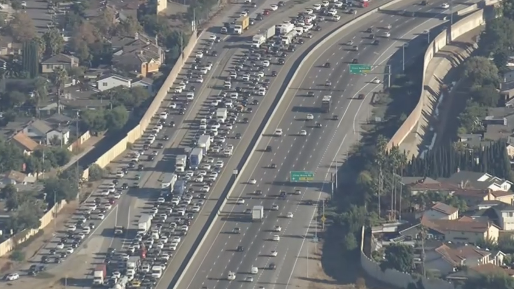 Northbound Highway 101 lanes in San Jose blocked by overturned vehicle — CBS Bay Area (KPIX), Dublin Community news