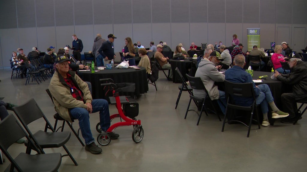 Minnesota veterans receiving claims assistance, health exams at clinic — WCCO / CBS Minnesota, Dublin Arts news