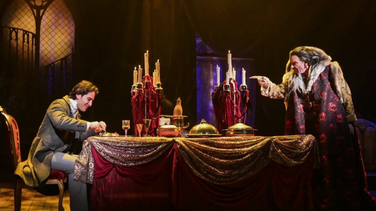 'Dracula' at TheatreWorks Silicon Valley — KTVU FOX 2 Bay Area, Dublin Arts news