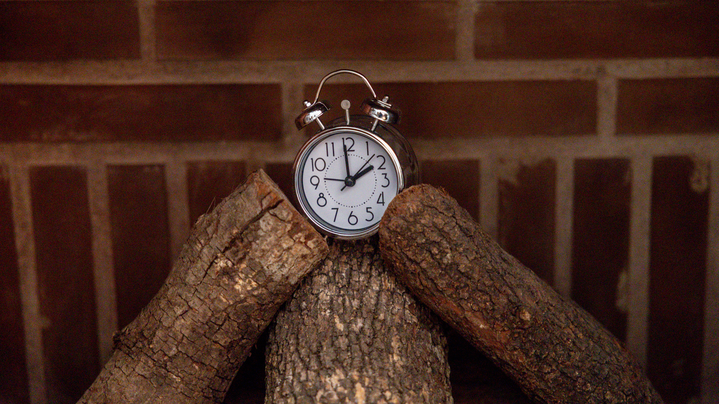 The time changes this weekend: Why we still have to 'fall back' — Dublin Community news