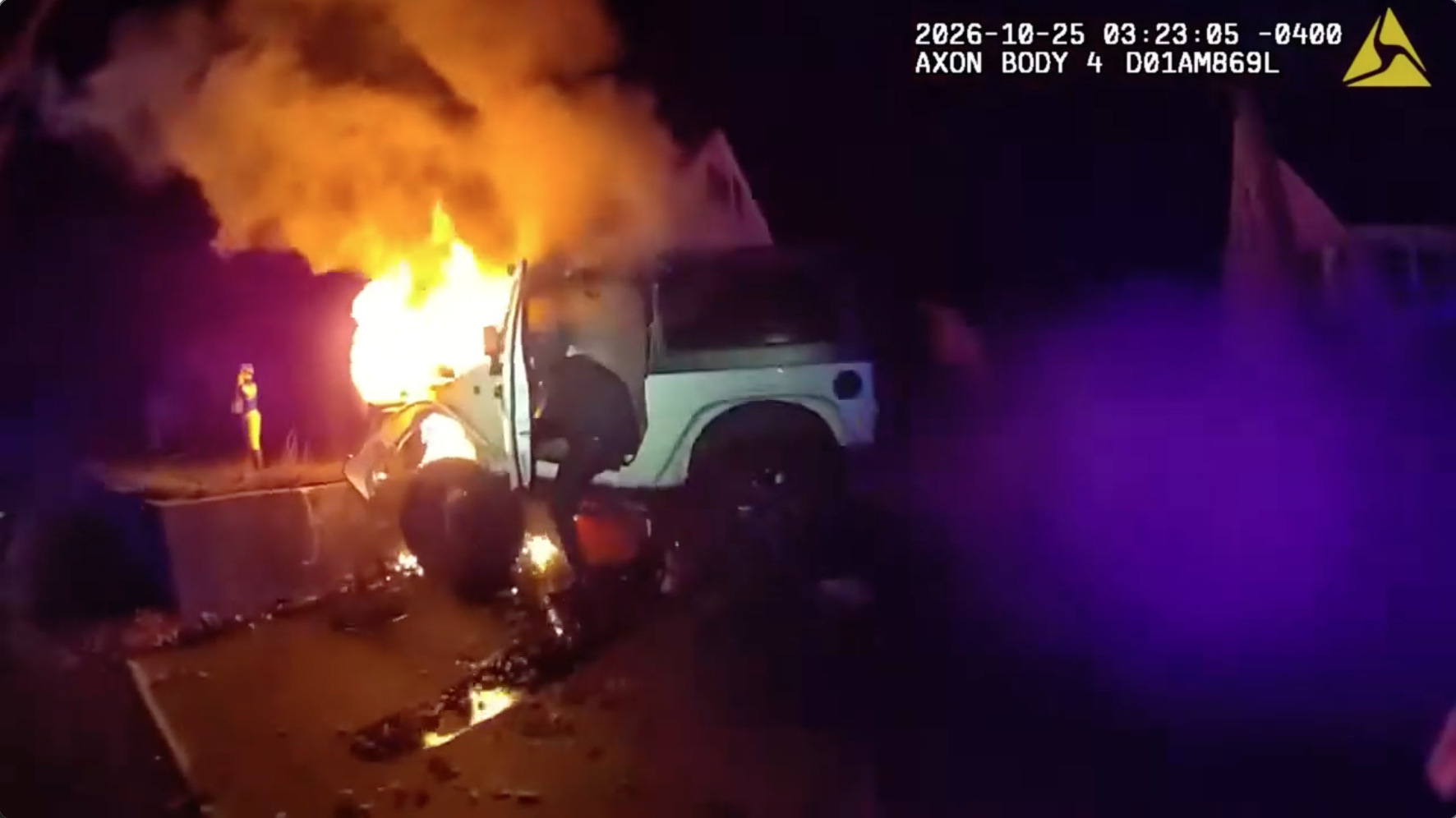 Bodycam video shows police rescuing man from burning Jeep after crash; driver facing multiple charges โ KTVU FOX 2 Bay Area, Dublin Community news